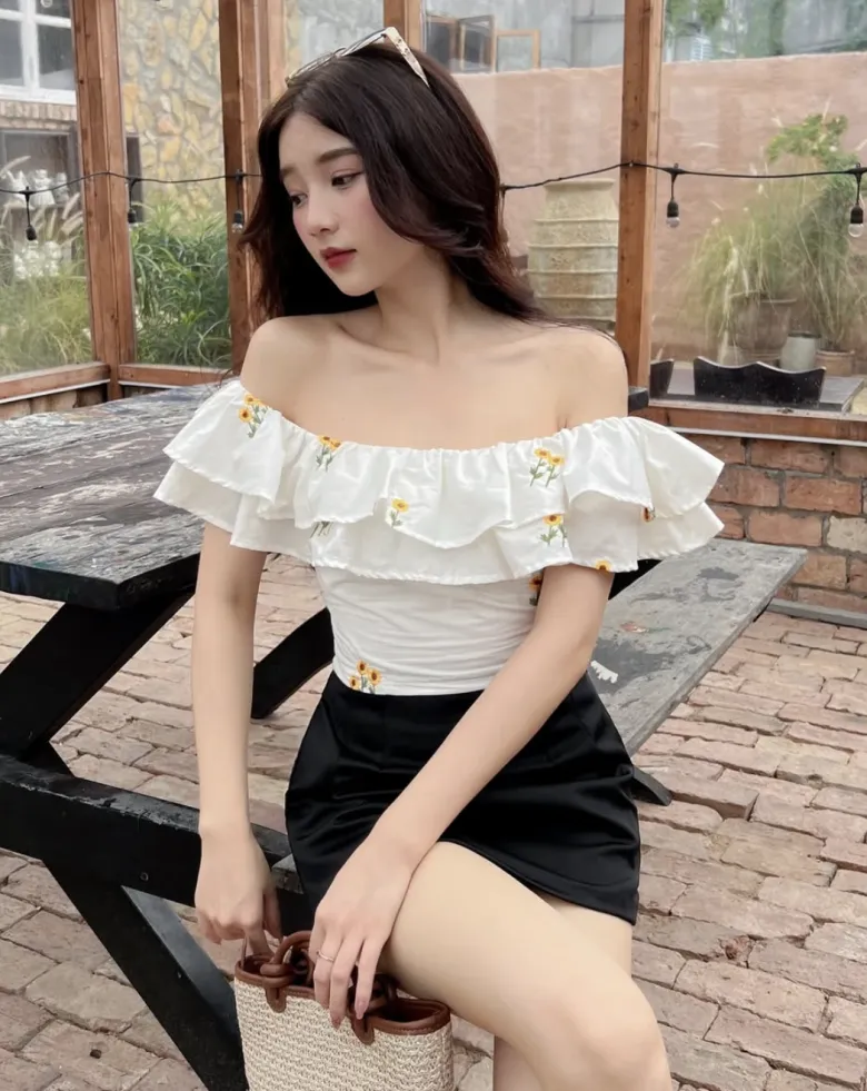 Không phải áo 2 dây, đây mới là kiểu áo mặc nhẹ như không, phối với váy hay quần đều quyến rũ - 6