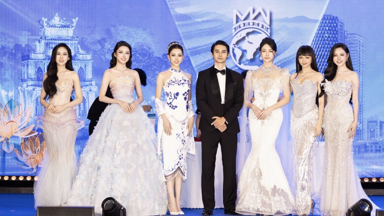 Dàn đại sứ đồng hành cùng Miss World tại Việt Nam gồm Đỗ Mỹ Linh, Đỗ Thị Hà, Trần Tiểu Vy, Lương Thùy Linh, Huỳnh Trần Ý Nhi, Phan Phương Oanh, Lê Phương Khánh Như, Trương Tâm Như và Huỳnh Minh Kiên.