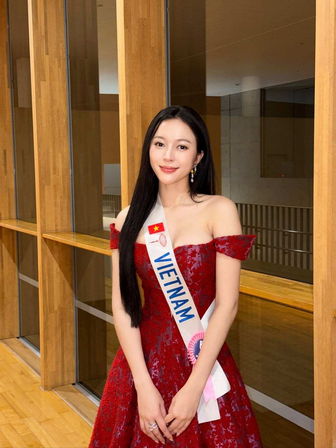 Mỹ nhân 10X từng có cơ hội đại diện Việt Nam chinh chiến tại Miss International nhưng không có được thành tích tốt.