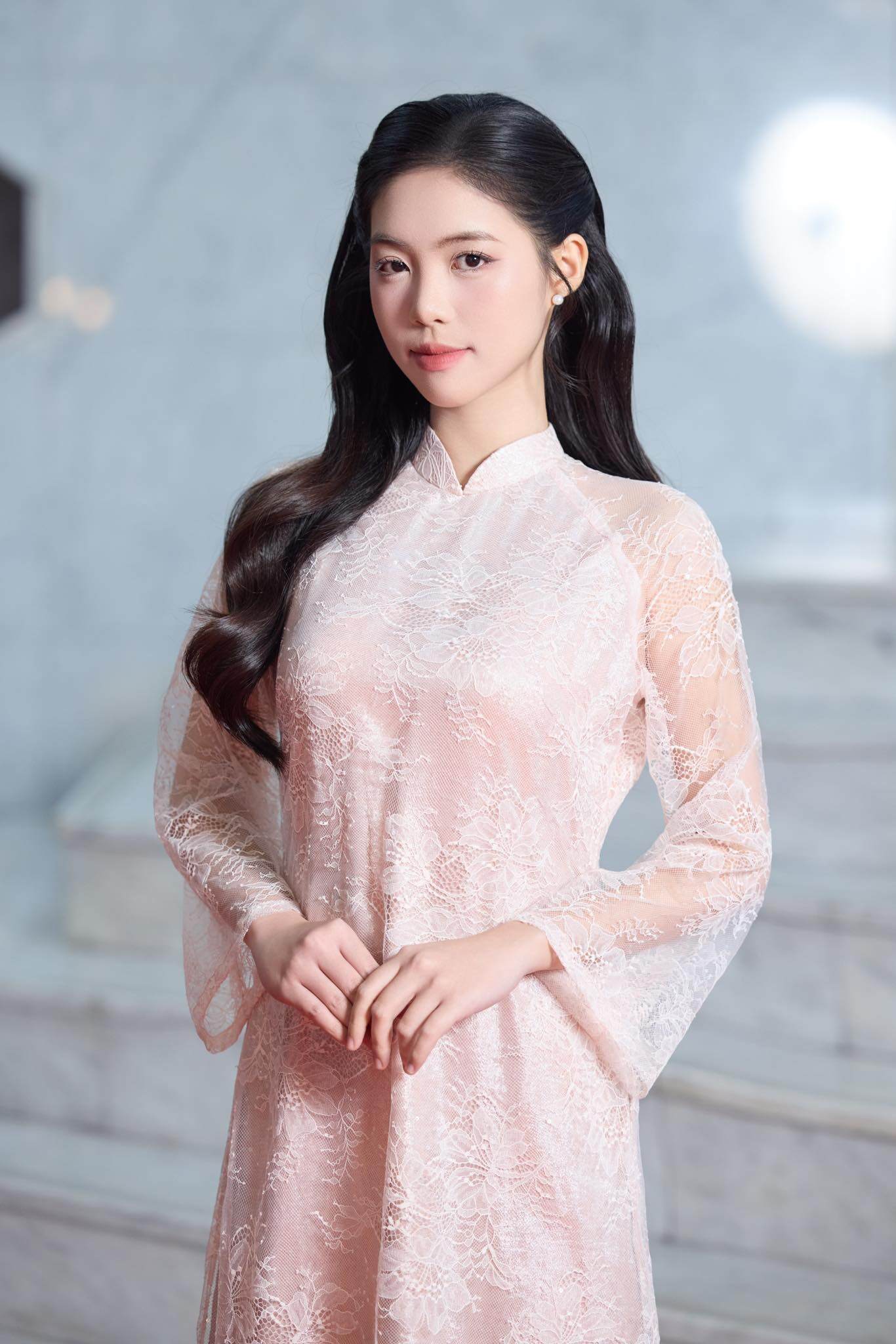 Á hậu Châu Anh vắng mặt vì lý do sức khoẻ.