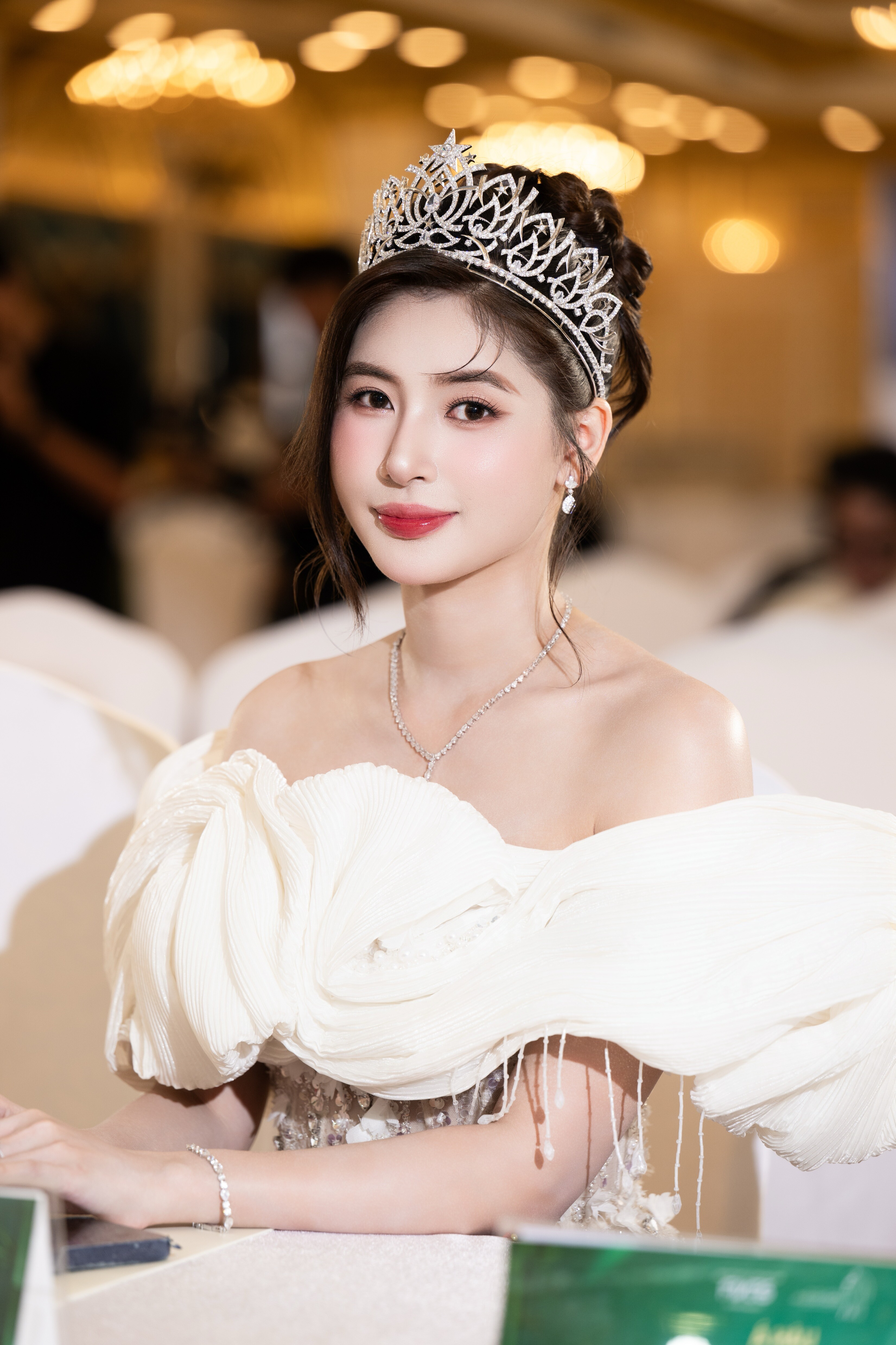 Á hậu Thu Uyên khoe visual trong trẻo.