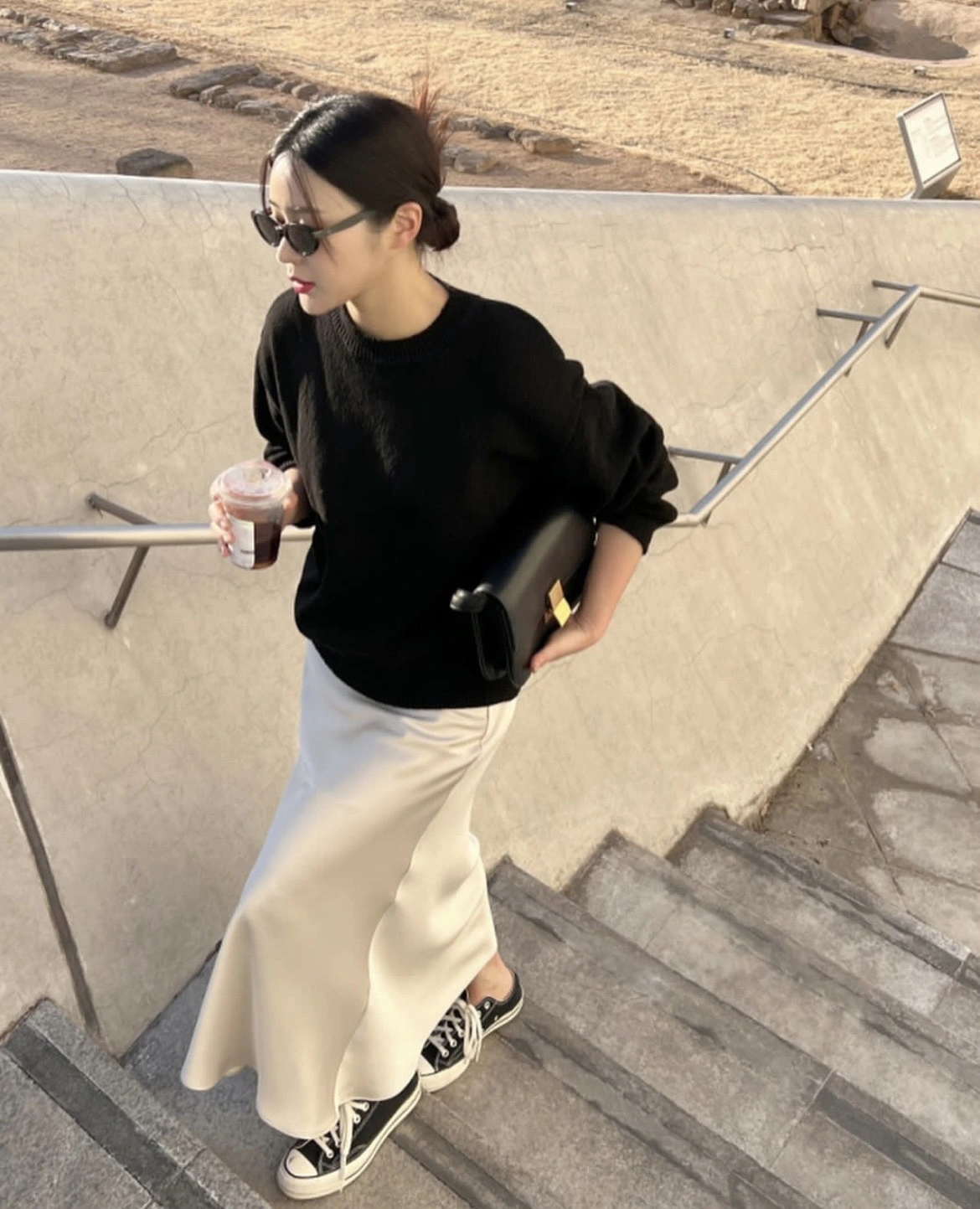 Chân váy được chị em mê tít hiện tại: Diện lên trẻ hẳn vài tuổi, mặc đi làm hay đi chơi đều đẹp xuất sắc - 5