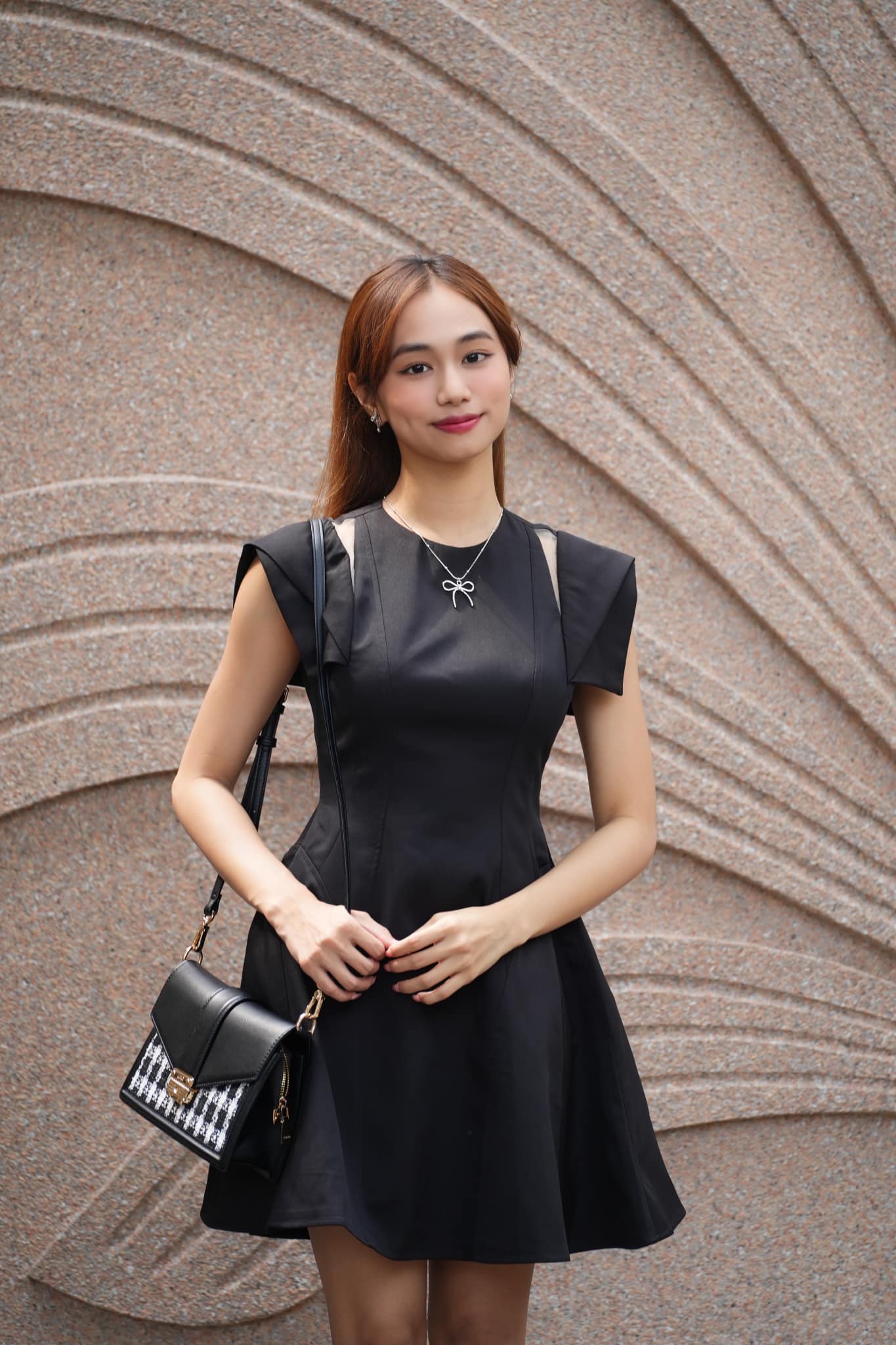 Trước khi mắc bệnh, Ngân Hòa là gương mặt quen thuộc trong nhiều dự án phim đình đám.