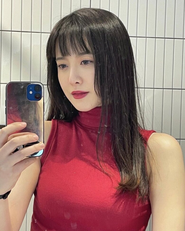 Goo Hye Sun cho biết cô không tập thể dục mà tập trung bỏ rượu và kiểm soát khẩu phần ăn. Việc giảm một nửa lượng thức ăn cùng chế độ sinh hoạt lành mạnh giúp cơ thể cải thiện rõ rệt, đồng thời hỗ trợ tinh thần ổn định hơn trong quá trình giảm cân.