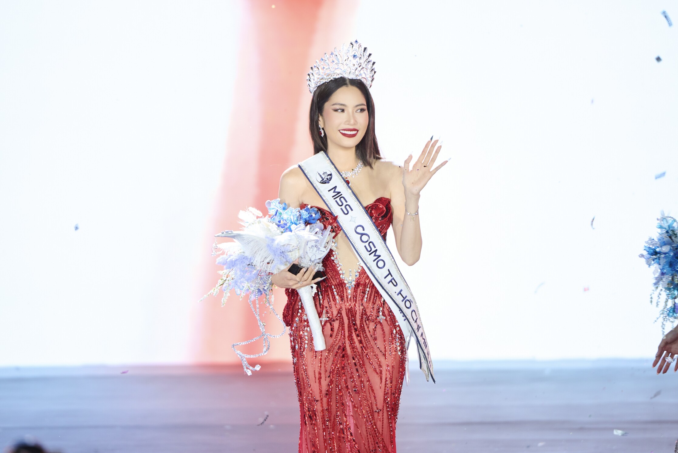 Chiến thắng của Nam Anh tại Miss Cosmo TP.HCM 2026 nhận được sự đồng tình từ người hâm mộ.