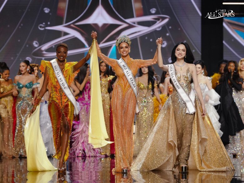 Top 3 MGI All Stars gồm Hoa hậu Vanessa Pulgarín, Á hậu 1 Maria Porter và Á hậu 2 Hương Giang. 