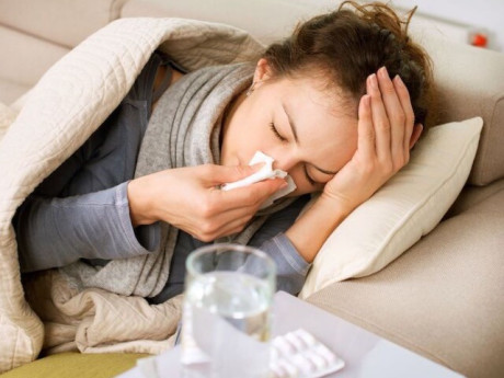 Chủ quan với triệu chứng cúm B, nhiều người vào viện khi đã suy hô hấp