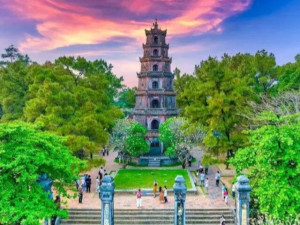 Nơi đâu xanh nhất Việt Nam, là vùng đất nổi tiếng của 9 chúa 13 vua nhà Nguyễn, vang danh sử Việt?