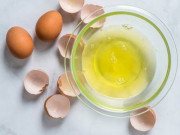 Sức khỏe - Nên hạn chế ăn lòng trắng hay lòng đỏ trứng gà? Lời khuyên của chuyên gia khiến nhiều người bất ngờ