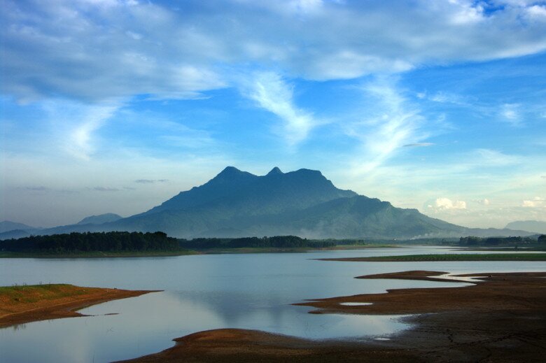 Hồ Suối Hai Thích Hợp Để Du Khách Tới Chữa Lành. Ảnh Minh Hoạ 
