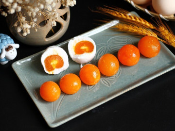 4 tác dụng bất ngờ của trứng muối với sức khỏe, ăn thế nào là đúng cách?