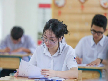 Tuyển sinh đại học năm 2026: Xét học bạ bắt buộc có môn Toán hoặc Ngữ văn