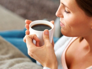 Thường xuyên uống cà phê có lợi hay có hại cho não bộ và trí nhớ?