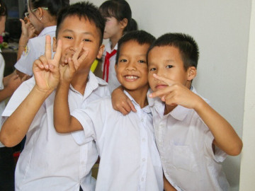 Hành trình “Nhặt sao” - “Thắp trời” của học sinh trường chuyên ở Hà Nội đến với các em nhỏ Lạng Sơn