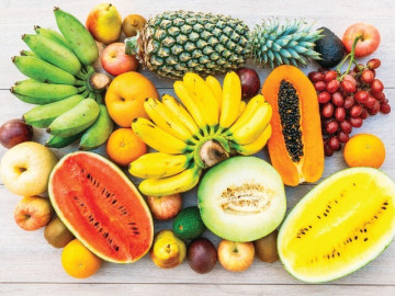 Sức khỏe - Quả nào ít ngậm thuốc trừ sâu, là kho vitamin cực tốt cho mùa hè được bán đầy chợ Việt, từ 10.000 đồng là mua được?
