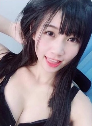 Diệp khiết có vẻ ngoài xinh đẹp, trẻ trung.