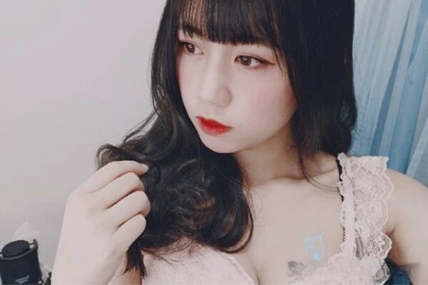 5 năm bụng to nhưng không biết, cô gái 22 tuổi đi khám thì ân hận khi bác sĩ nói khó có con - 1