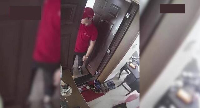 Cậu bé gọi shipper đến nhà giao đồ của mẹ.