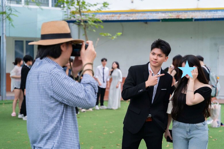 Con trai đạo diễn Trần Lực chính thức tốt nghiệp lớp 12.