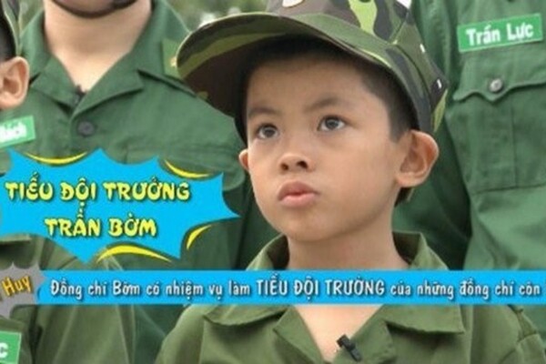 Bé trai răng thưa “Bố ơi mình đi đâu thế” từng chiếm sóng VTV, giờ dậy thì đẹp như tài tử nhận không ra - 1