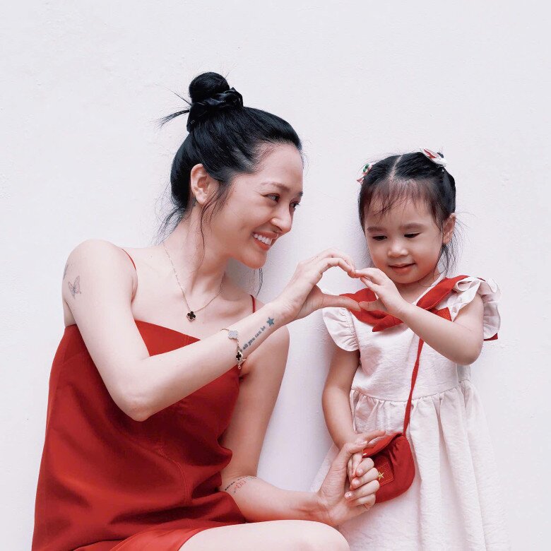 Bảo Anh thừa nhận không ổn suốt 3 năm bí mật sinh con rồi làm mẹ đơn thân, tự trừng phạt vì quyết định này - 1