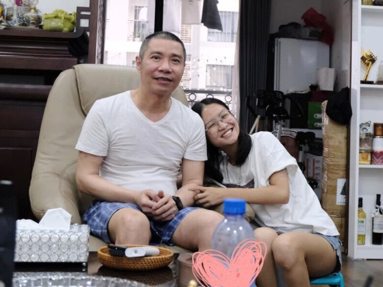 Bố là NSND nhưng bé gái Hà Nội luôn bảo amp;#34;bố đi tùamp;#34;, giờ lớn hiếu thảo, muốn thành người như bố - 5