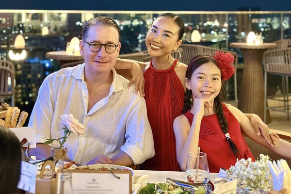 Đoan Trang hài hước khoe con gái 12 tuổi có cặp giò amp;#34;người mẫu đang lênamp;#34;, bí quyết nhờ làm việc này mỗi ngày - 4