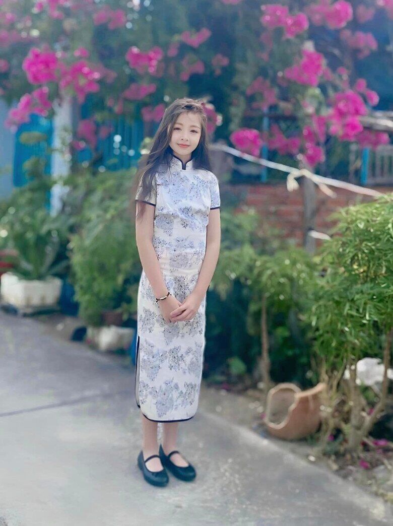 Elly Trần khoe đoạn video 1 phút cùng con gái viral MXH, Cadie Mộc Trà gây ngỡ ngàng vì dậy thì như thiếu nữ - 7