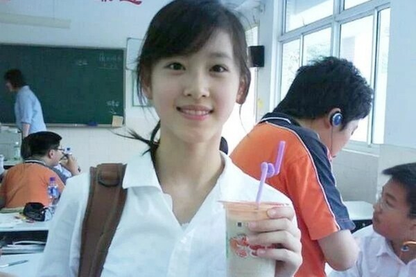 “Hotgirl trà sữa” lấy tỷ phú, thuê 4 người chăm con bị mắng khắp MXH, hôm sau tất cả đồng loạt xin lỗi - 1