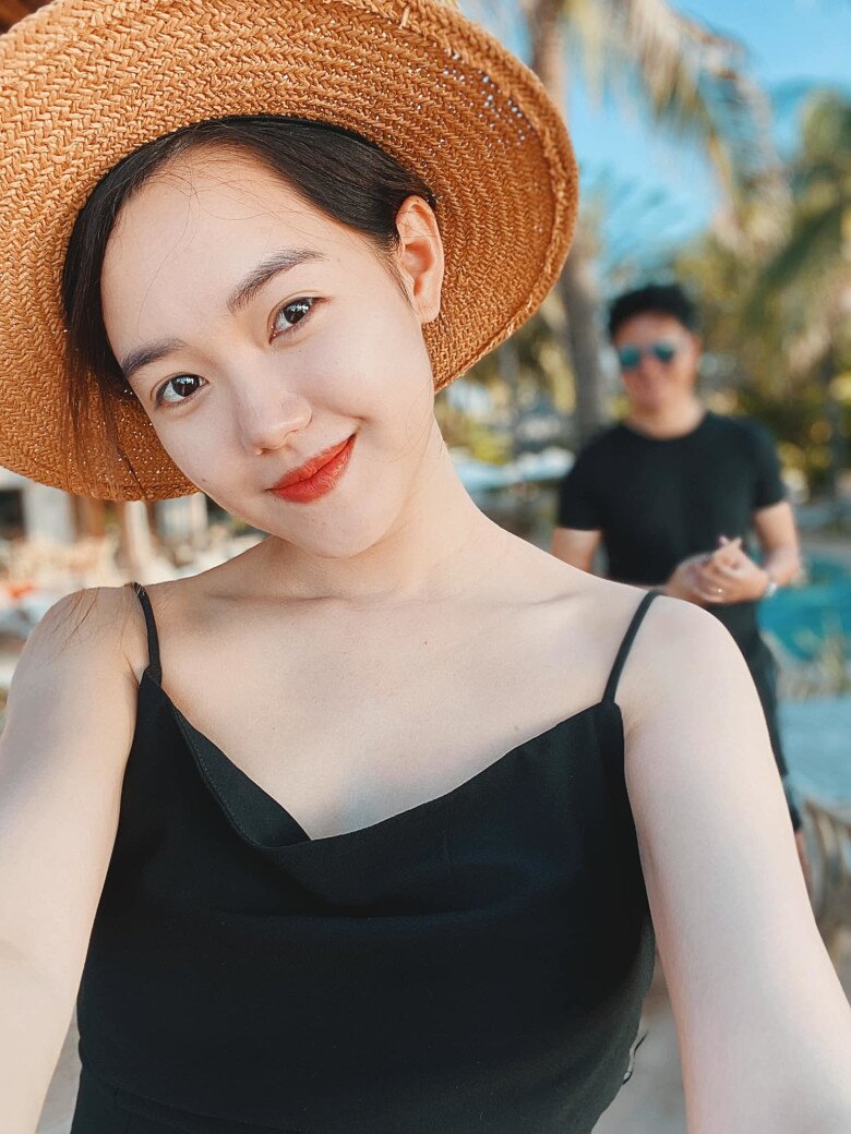 Nữ MC xinh đẹp giờ đã là mẹ 2 con.