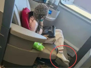 Yêu con - Đăng ảnh con gái trên máy bay “Từ bé đã đi hạng thương gia, sau này liệu có tự ti không?”, bà mẹ bị dân mạng mỉa mai