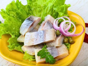 Yêu con - Loại cá bình dân nhưng omega-3 cao gấp đôi cá hồi, bổ não lại ít xương, thơm ngon bé nào cũng mê