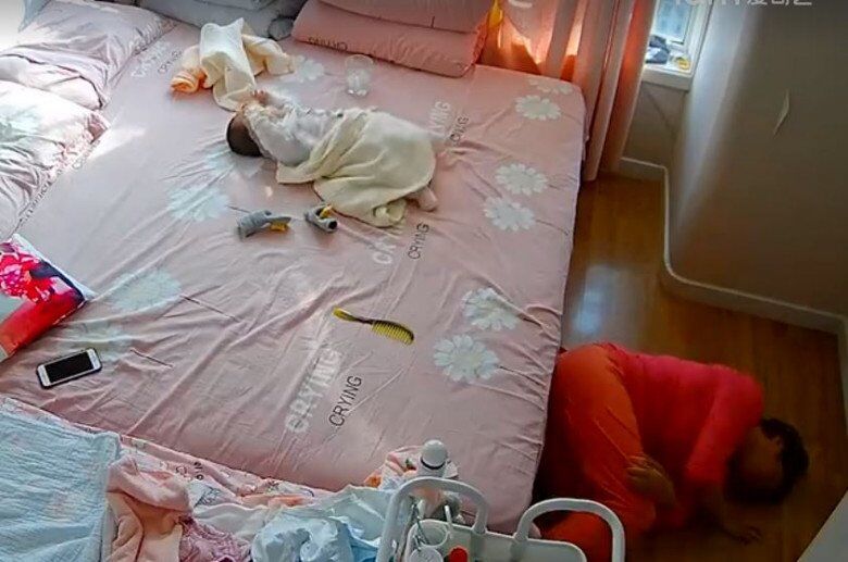 Nhờ chăm cháu nhưng mẹ chồng để mặc cháu khóc, con dâu xem camera hối hận vô cùng - 3