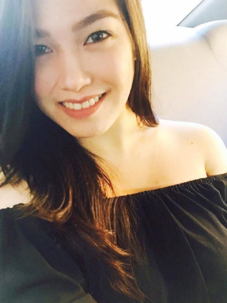 Nữ tài xế nổi tiếng xinh nhất nước làm mẹ đơn thân, U40 đẹp nõn nà, nhìn con gái còn bất ngờ hơn - 2