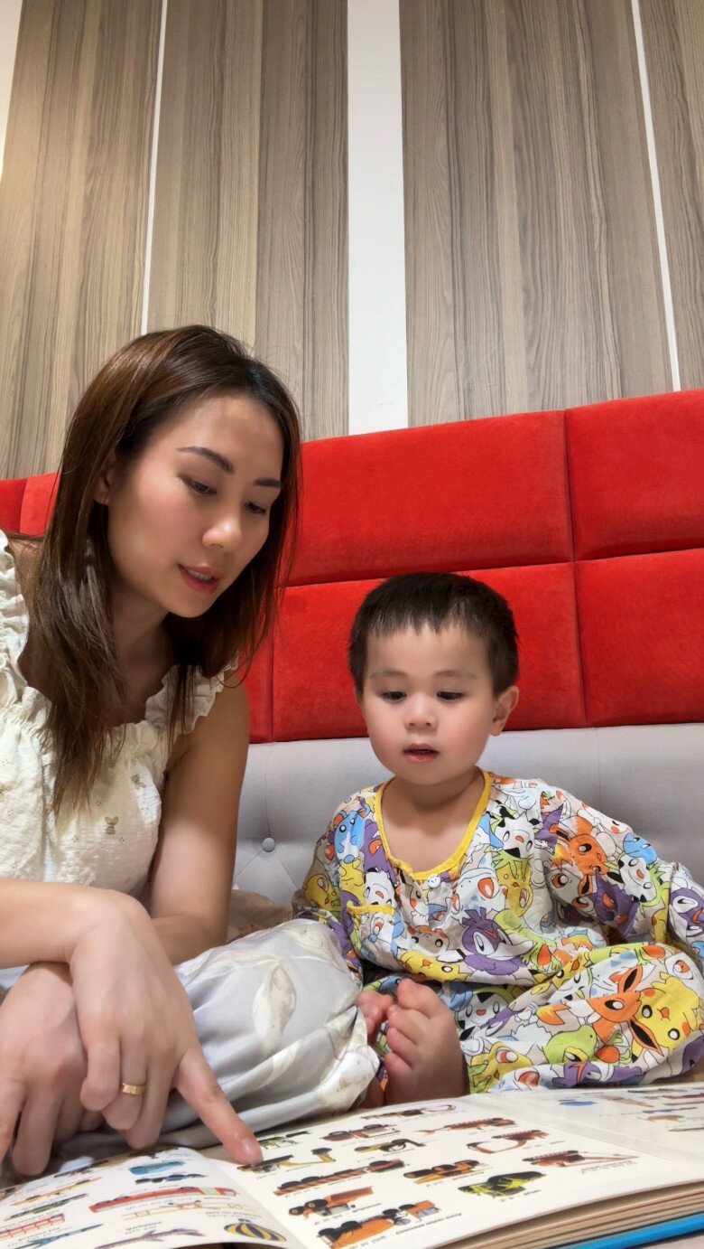 Nữ tiếp viên hàng không gốc Lâm Đồng rời cabin máy bay sinh con, cậu bé 2 tuổi nói được 3 thứ tiếng - 6