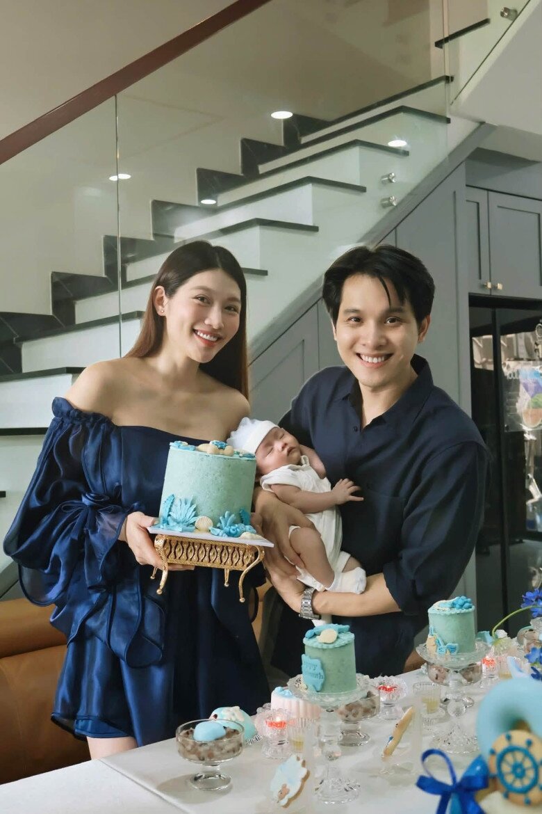 Cậu quý tử được khen giống bố đại gia.