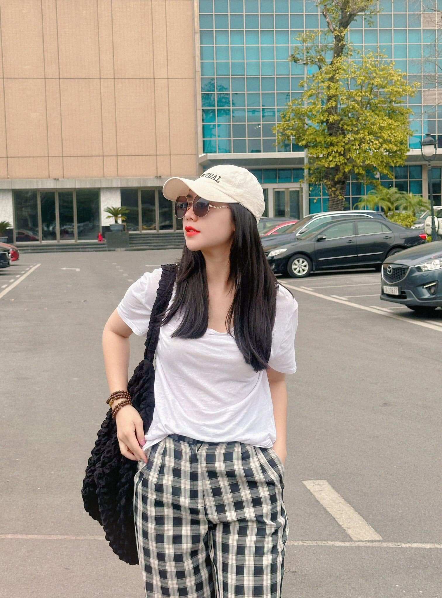 Nữ diễn viên VTV có công thức diện đồ công sở giúp vóc dáng cao ráo hơn hẳn, chị em văn phòng dễ dàng học theo - 2