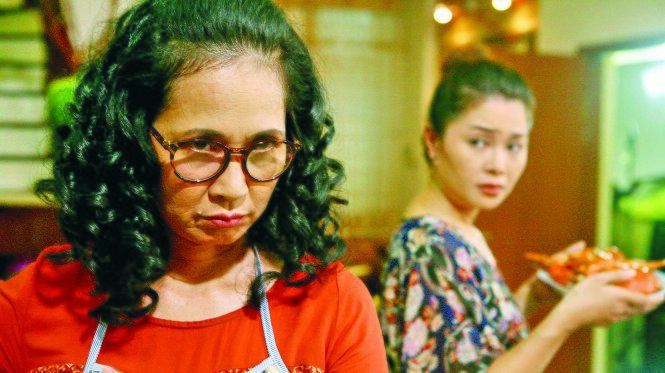 Hình ảnh mẹ chồng khó tính của NSND Lan Hương trên màn ảnh được khán giả nhớ nhiều.