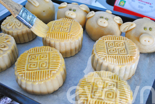 Tự làm bánh trung thu thập cẩm - 11