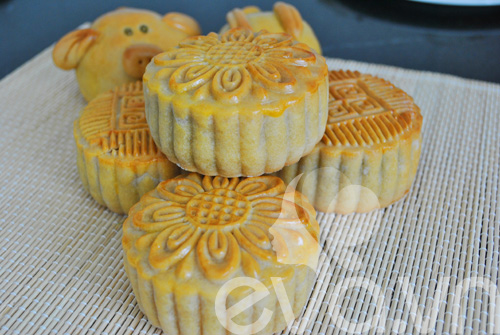 Tự làm bánh trung thu thập cẩm - 14