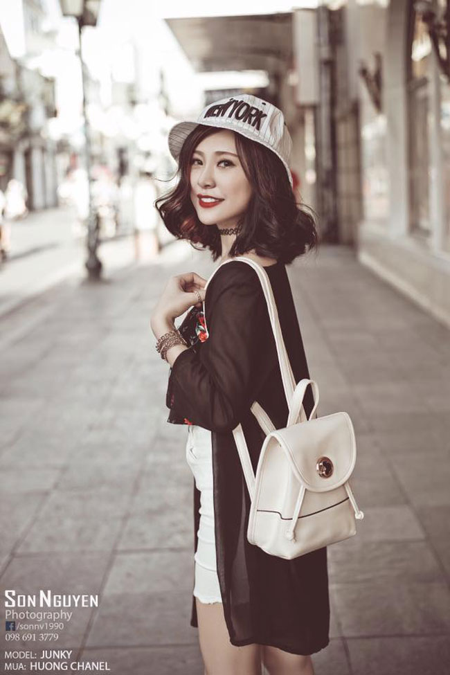 Thu Hòa được khán giả biết đến khi là thí sinh của Giọng hát Việt 2015. 


