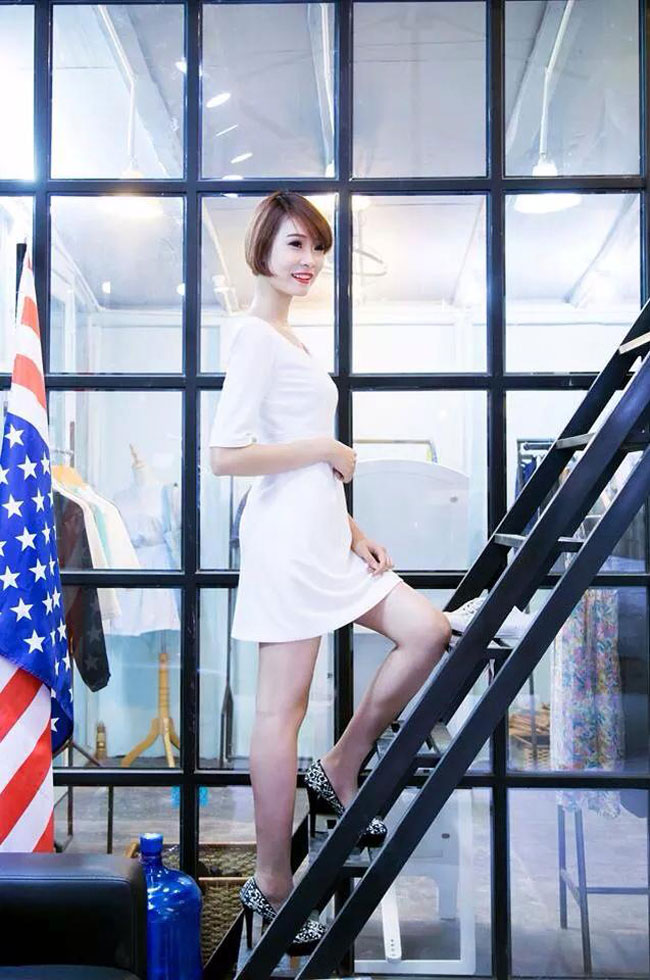 Thảo Phương bật mí sắp tới cô sẽ tham gia dự thi Hoa hậu Hoàn Vũ Việt Nam 2015. 
