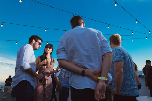 Siêu mẫu Hà Anh dùng máy bay trực thăng tới đám cưới - 7