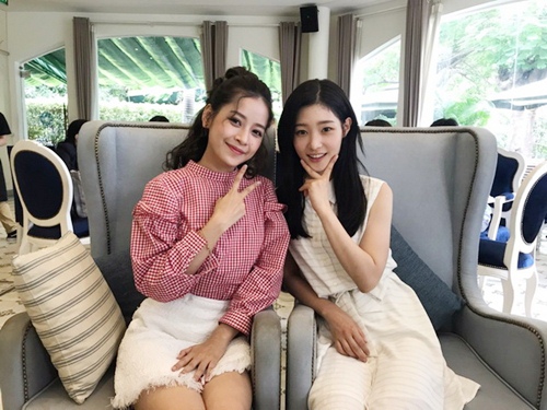 Báo Hàn ca ngợi nhan sắc Chi Pu và Chae Yeon tại Việt Nam - 6