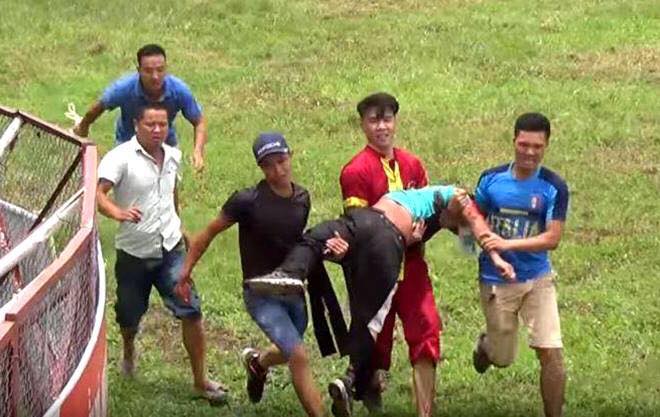 Sự cố trâu húc chết người tại lễ hội chọi trâu Đồ Sơn 2017: Ban tổ chức nói gì? - 1