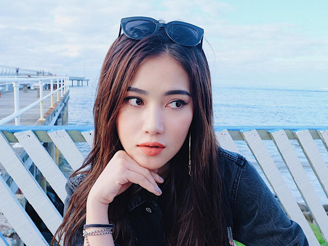 Milan Phạm đẹp ngọt ngào khi đi trốn ở nước Úc xinh đẹp