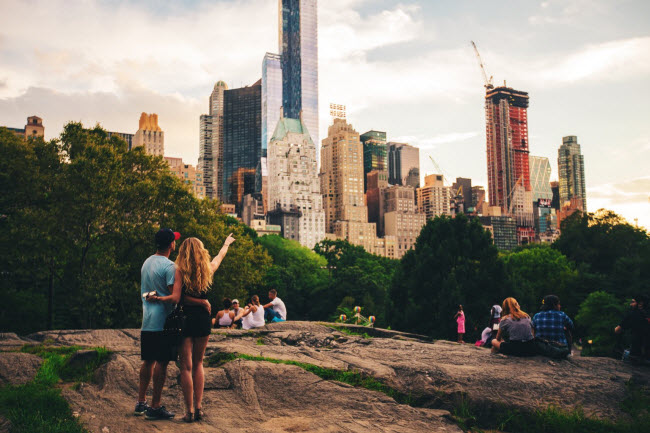 New York, Mỹ: Thành phố này có mật độ dân số cao nhất nước Mỹ, đồng nghĩa rằng du khách thất tình có thể dễ dàng tìm thấy những người bạn mới.
