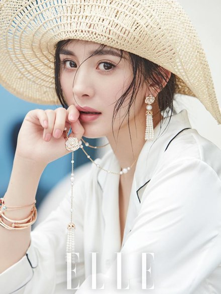 Hiếm khi thấy mẹ một con Dương Mịch gợi cảm đến thế - 5