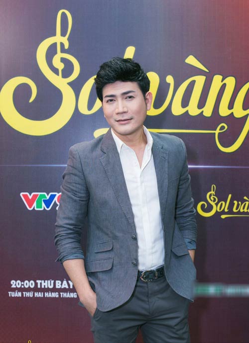 Vắng người yêu hot girl, Hồ Việt Trung tình tứ với Uyên Trang - 6