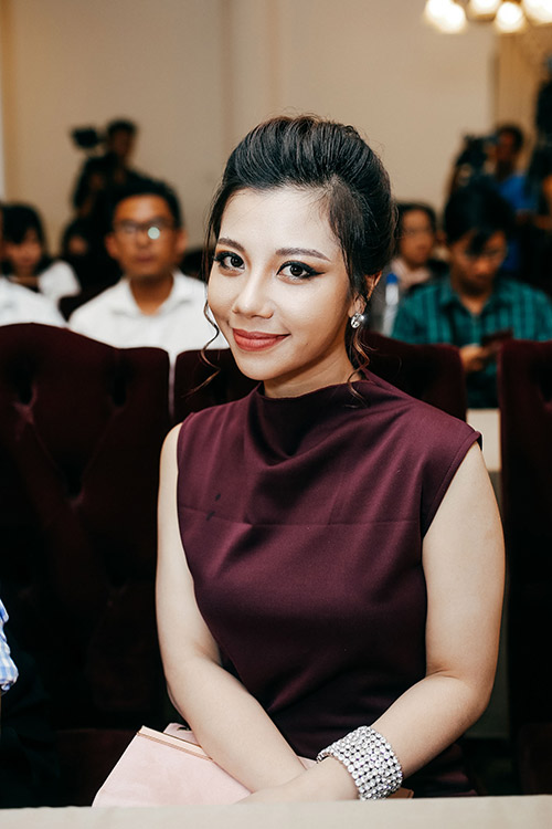 Không được mời hát, Hồng Ngọc vẫn lặn lội từ Mỹ về ủng hộ Đàm Vĩnh Hưng - 13